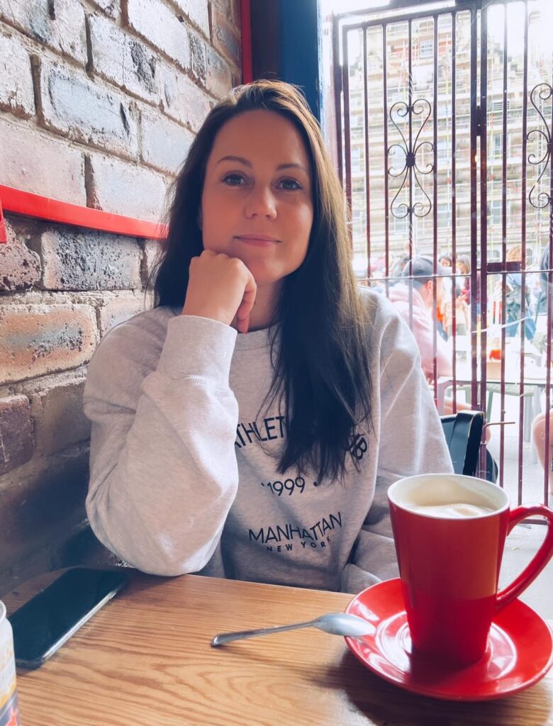 anett e1699113380482